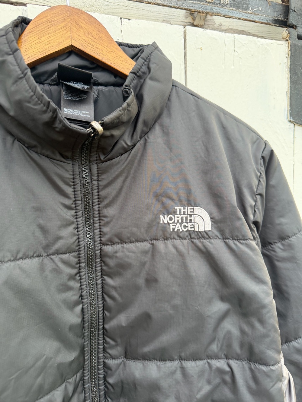 The North Face Black Men’s Quilted Puffer Jacket - Picture 2 of 5